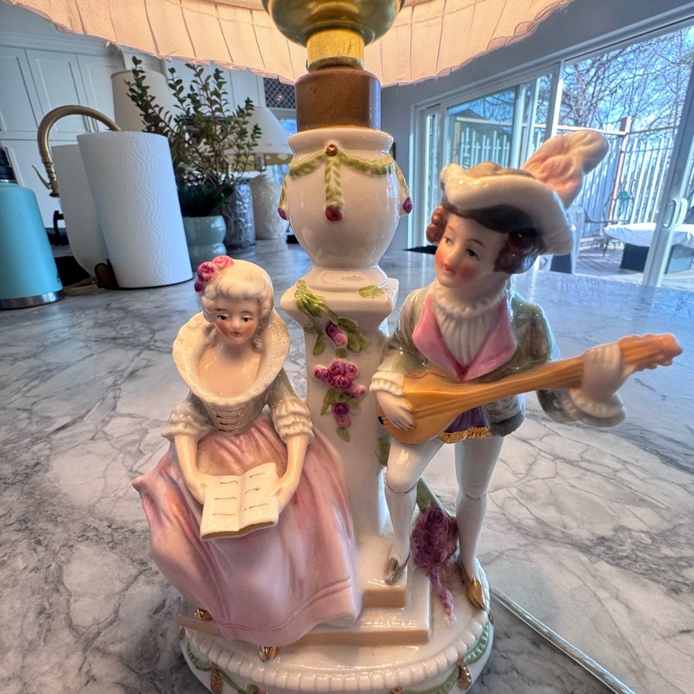 ✨ Enchanting Vintage Porcelain Figurine Boudoir Lamp